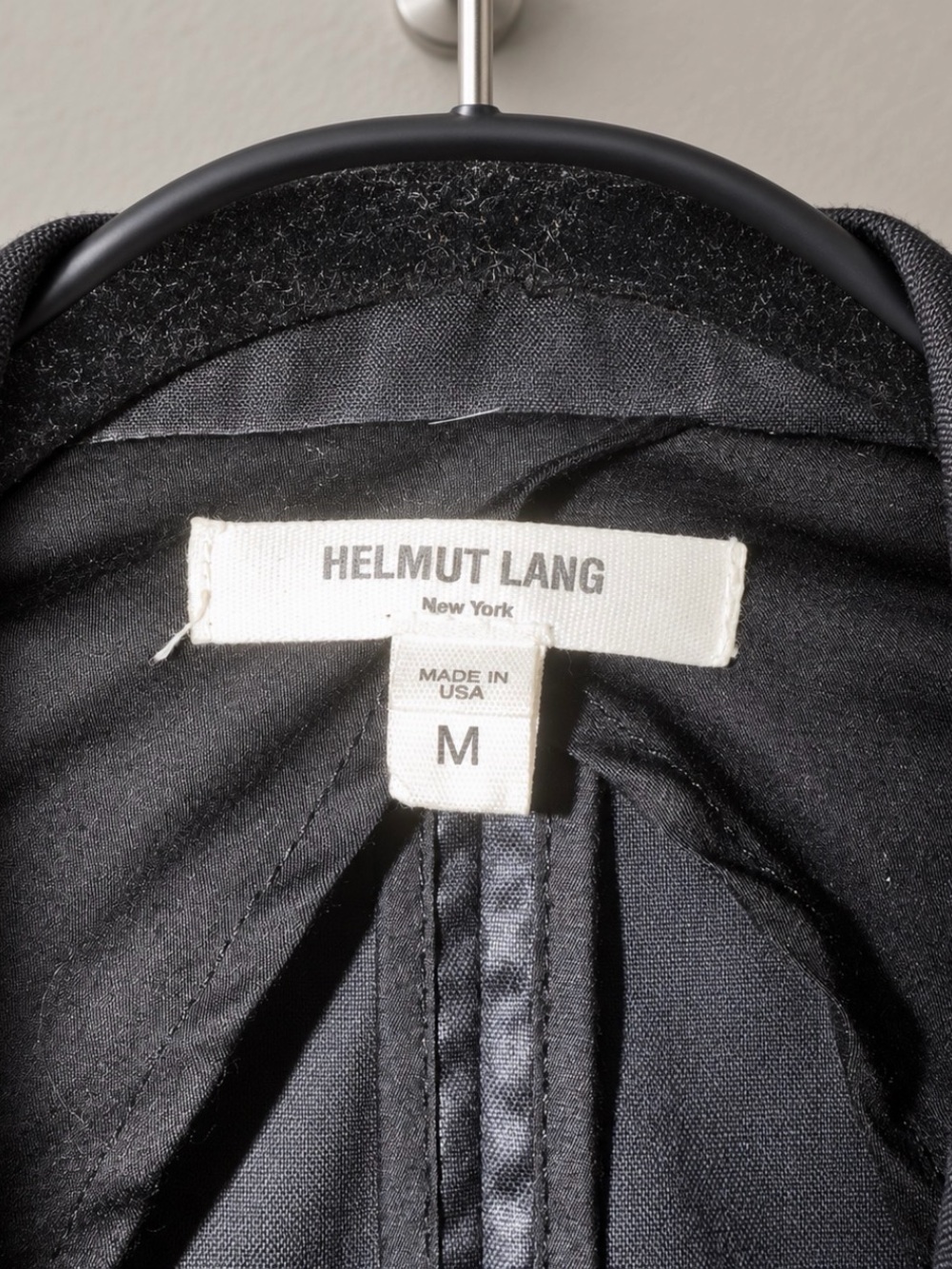 Helmut Lang Women’s M Black Glossy Coated High-Low Tailored Blazer USA - Picture 8 of 8